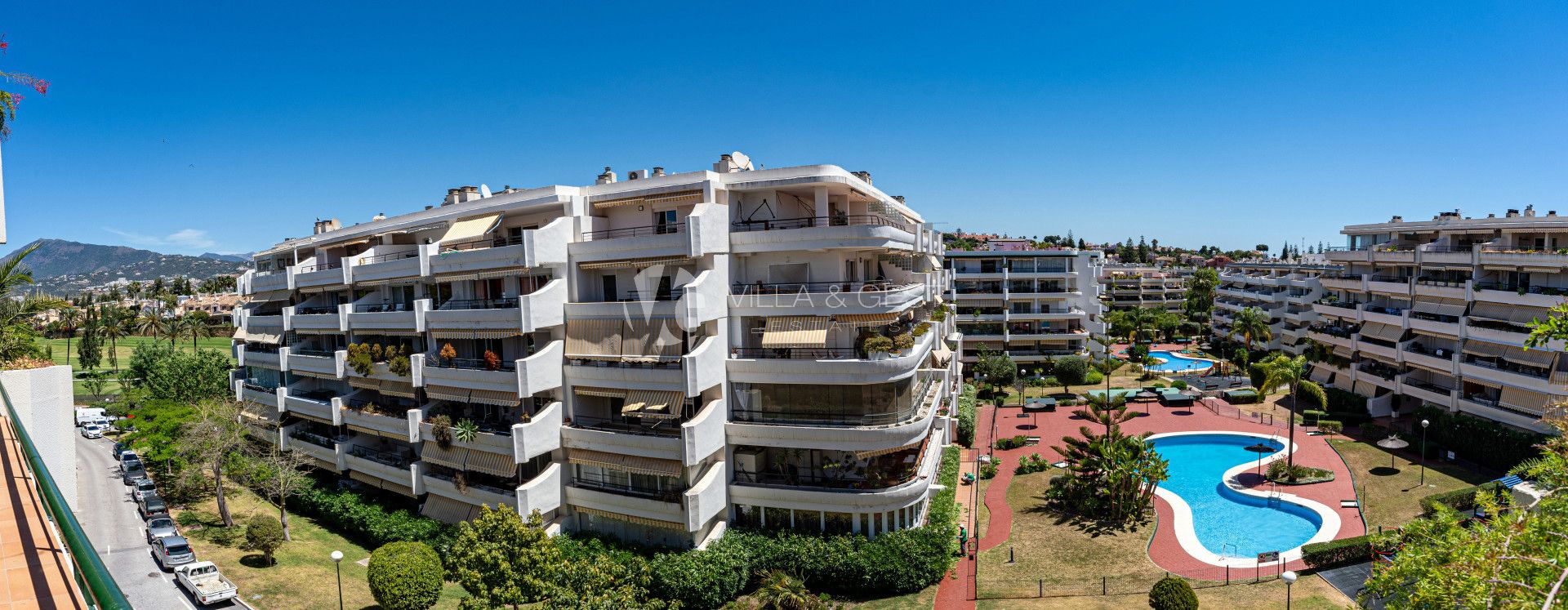 Bright flat in Guadalmina alta.