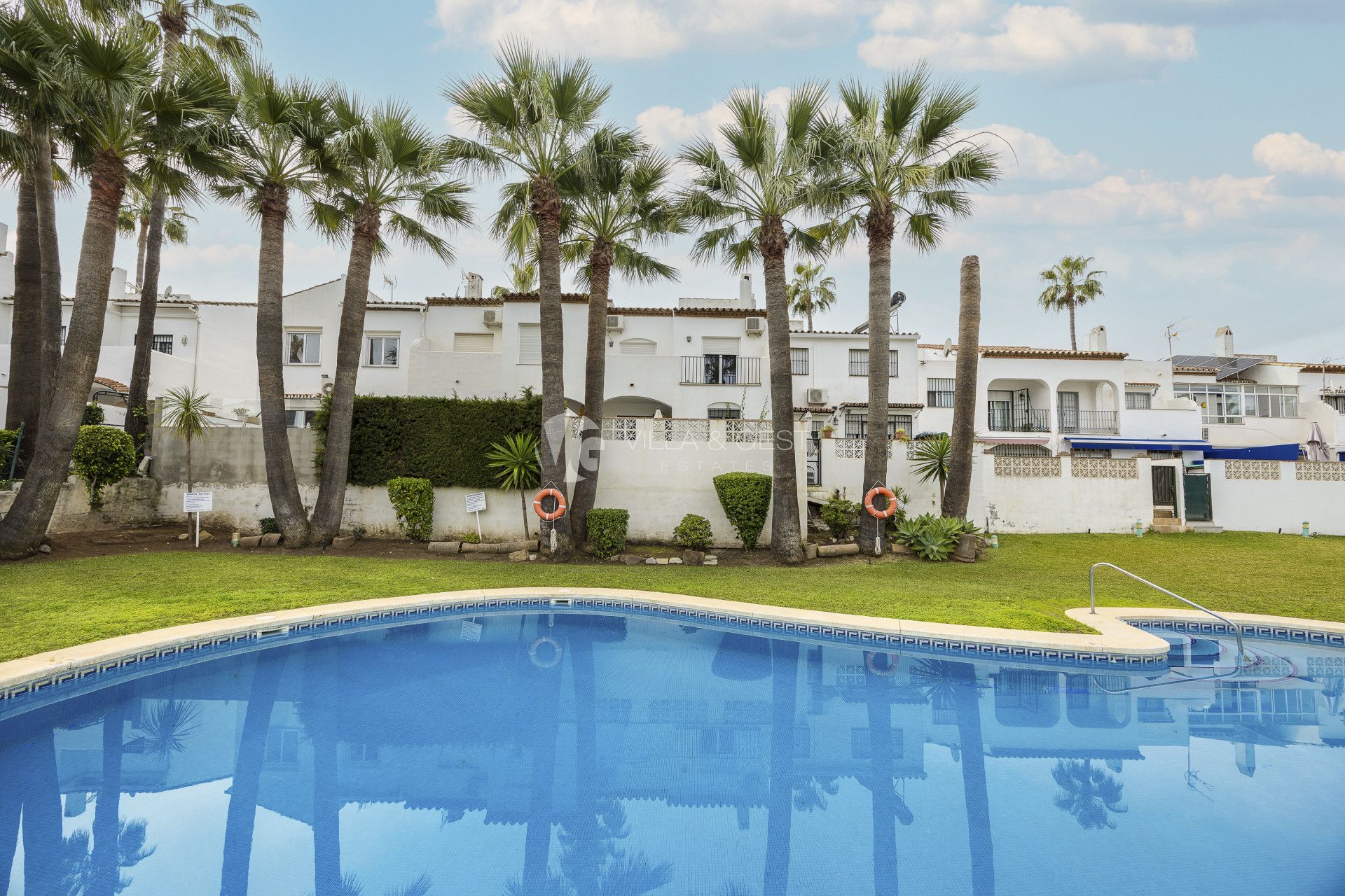 Great three-bedroom townhouse in Bel-Air, in the new Golden Mile