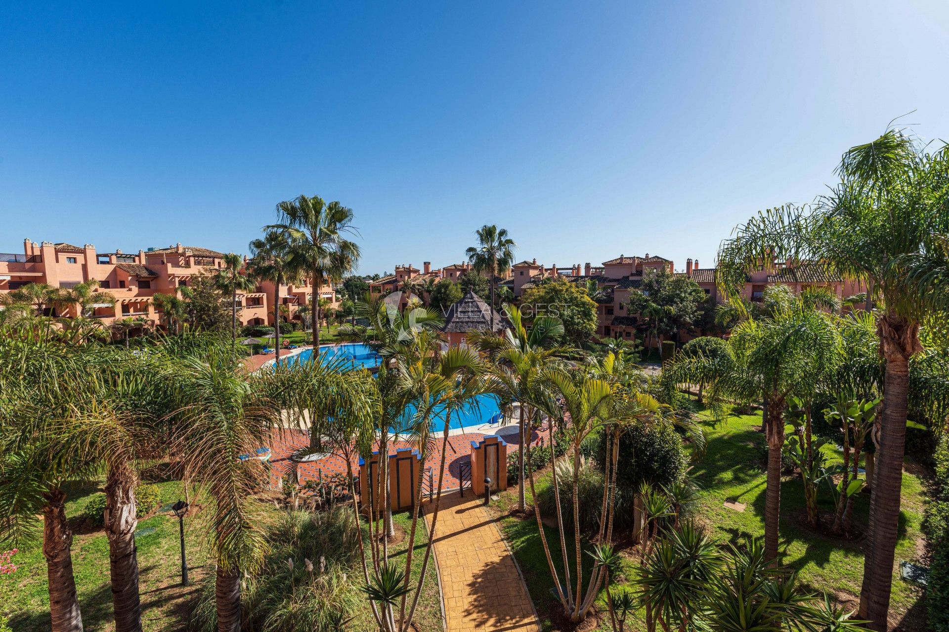 Estupendo ático en Hacienda del Sol, Estepona